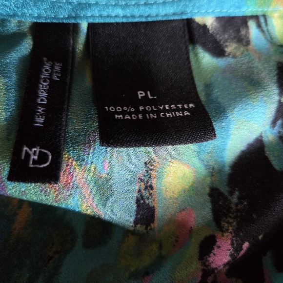 New Directions Blue Floral Blouse - Picture 4 of 5